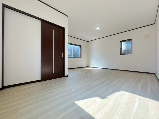 【居間・リビング】 | 南区老司2丁目中古戸建☆仲介手数料半額☆