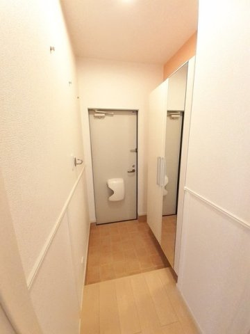 リブリージュＡの玄関