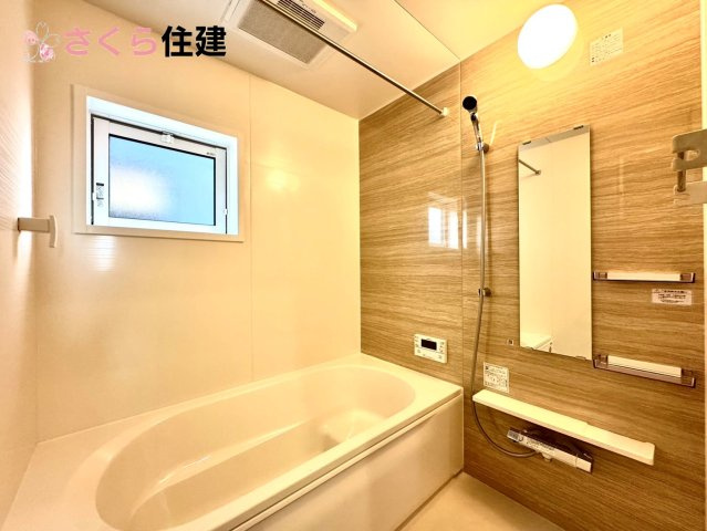 ブルーミングガーデン下野市川中子　１号棟のその他|同社施工物件の写真です。モニタ付きインターホンで防犯面もしっかり安心♪								
