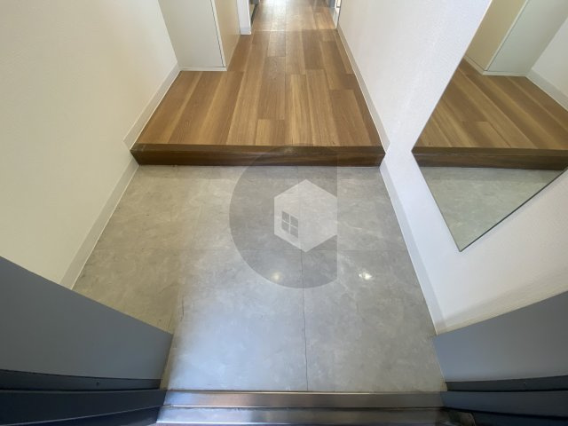 サンメゾンの玄関