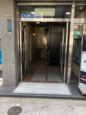 曽根崎東ビルディングの外観