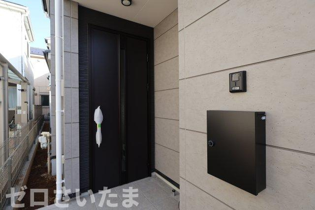 《仲介手数料無料》練馬区石神井台８丁目20-27新築一戸建てケイアイグレースの玄関