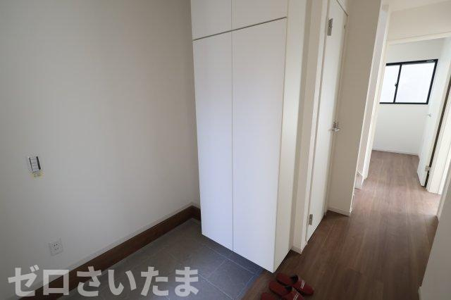 《仲介手数料無料》練馬区石神井台８丁目20-27新築一戸建てケイアイグレースの玄関