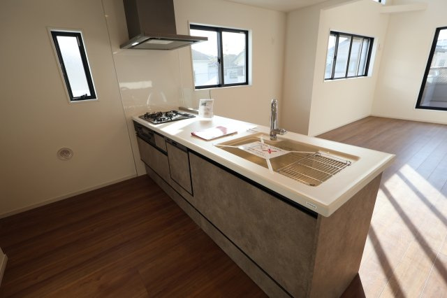《仲介手数料無料》練馬区石神井台８丁目20-27新築一戸建てケイアイグレースのキッチン