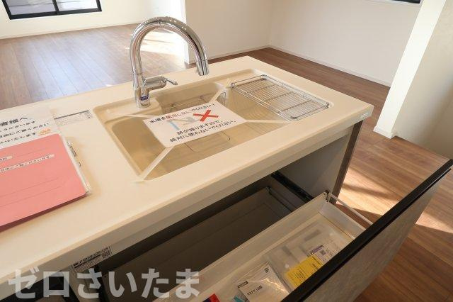 《仲介手数料無料》練馬区石神井台８丁目20-27新築一戸建てケイアイグレースのキッチン