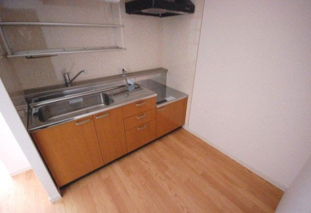 グランディ県庁前のキッチン