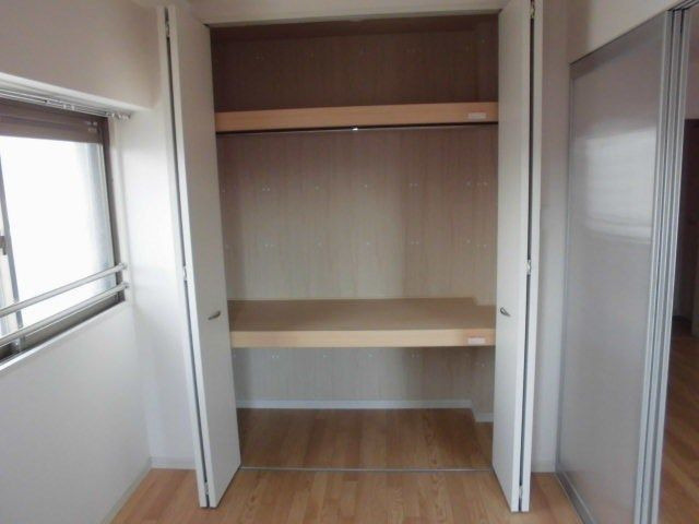 グランディ県庁前の収納