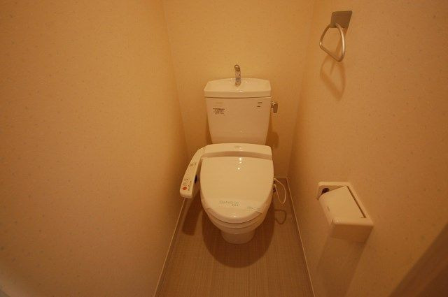 グランディ県庁前のトイレ