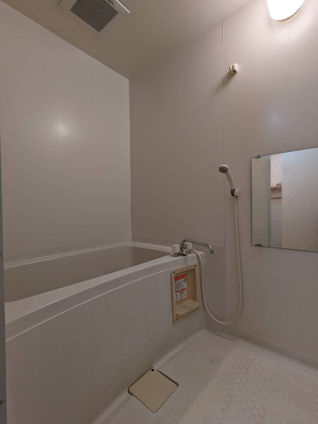 セピアコートの浴室|お風呂で日々の疲れを落としましょう