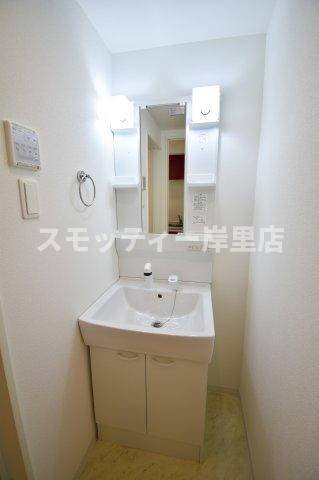 グランエクラ花園町の独立洗面台