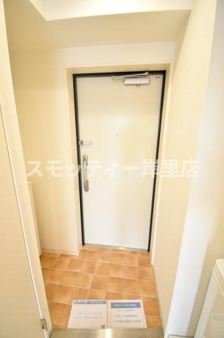 グランエクラ花園町の玄関