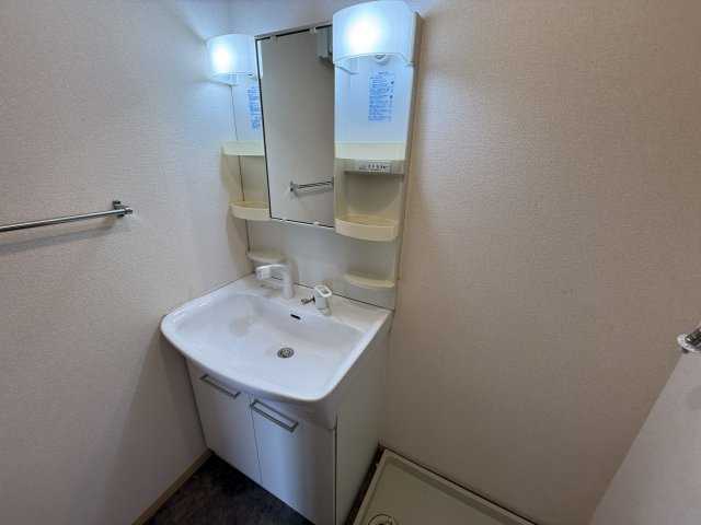 ザウバーヴィントⅡの独立洗面台