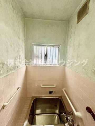 岸和田3丁目一戸建のその他|窓