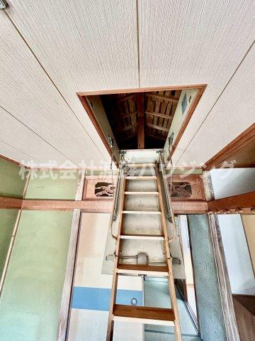 岸和田3丁目一戸建の収納|屋根裏収納