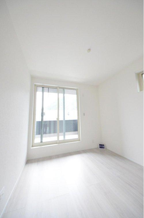 亀山南2丁目のその他|全居室収納スペース有、お部屋が広く綺麗に使えます