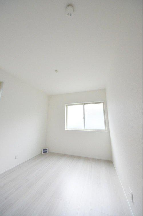 亀山南2丁目の収納|全居室収納スペース有、お部屋が広く綺麗に使えます