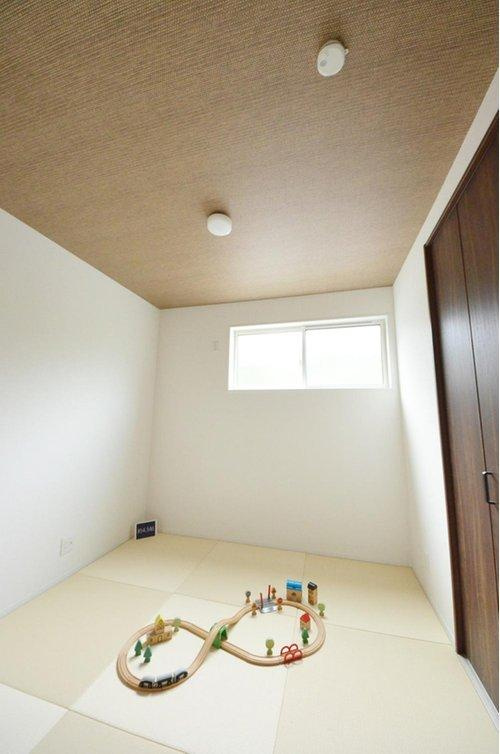 亀山南2丁目のその他|全居室収納スペース有、お部屋が広く綺麗に使えます