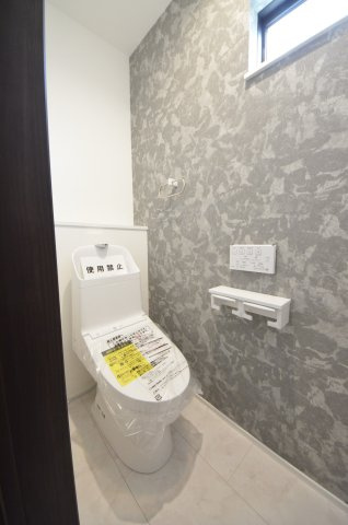 江波二本松二丁目のトイレ|トイレは各階に有
勿論ウォシュレット付きです