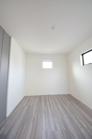 旭一丁目の洋室|全居室収納スペース有、お部屋が広く綺麗に使えます