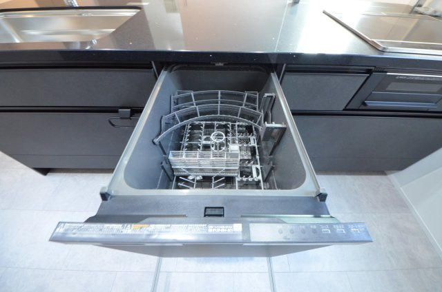 旭一丁目のキッチン|ビルトイン食洗器