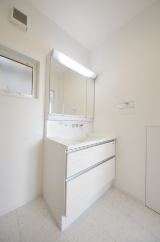 高須三丁目の独立洗面台