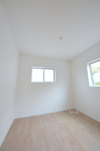 高須三丁目の洋室
