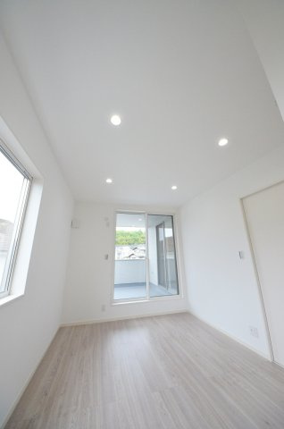 伴東三丁目の洋室|全居室収納スペース有、お部屋が広く綺麗に使えます