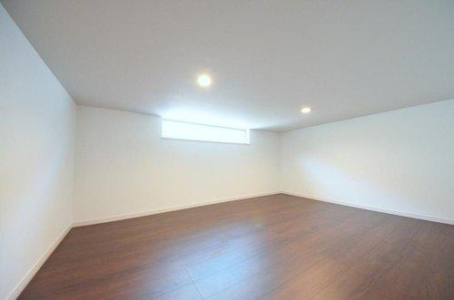 宮島口上1丁目の収納|二階に広い小屋裏収納スペースがあります