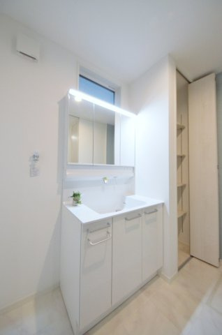 宇品御幸三丁目の独立洗面台