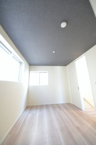 宇品御幸三丁目の洋室