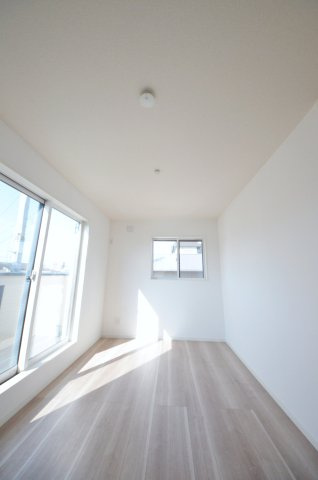 宇品御幸三丁目の洋室