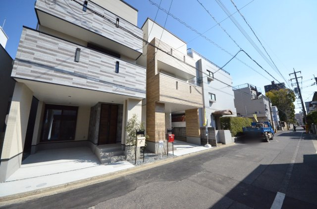 宇品御幸三丁目の前面道路含む現地写真