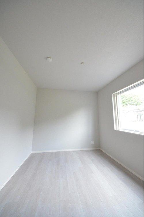 亀山南1丁目のその他|全居室収納スペース有、お部屋が広く綺麗に使えます