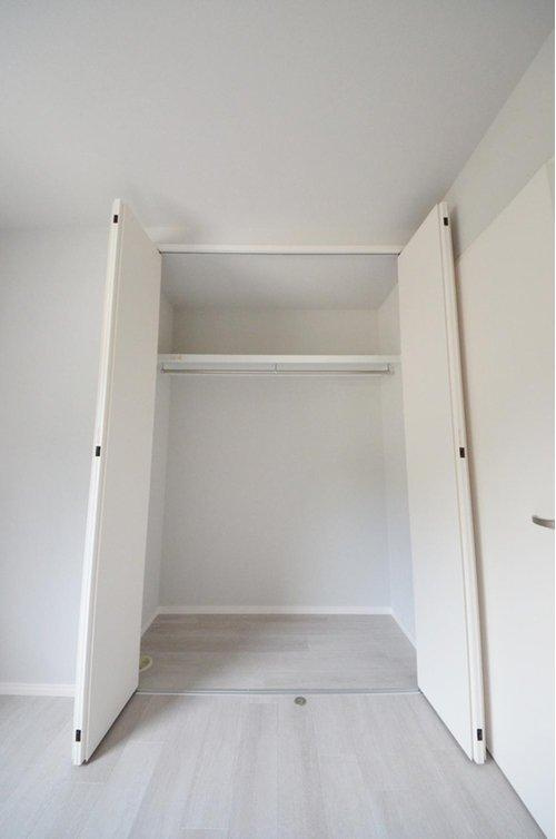 亀山南1丁目の収納|全居室収納スペース有、お部屋が広く綺麗に使えます