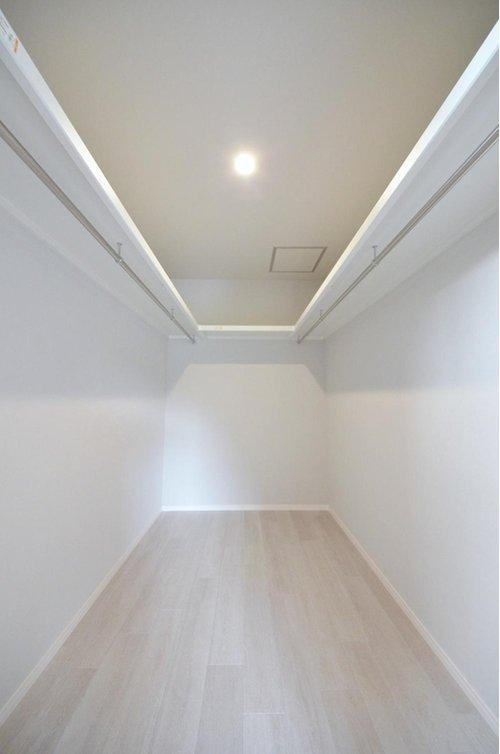 亀山南1丁目の収納|全居室収納スペース有、お部屋が広く綺麗に使えます