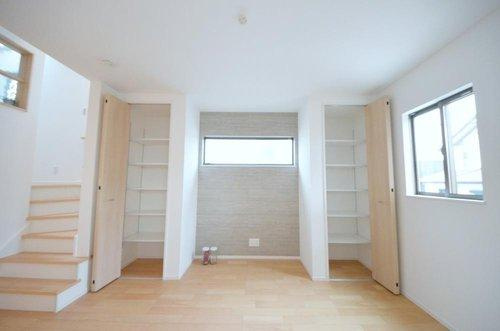 長束1丁目の収納|リビングに収納スペースがあります