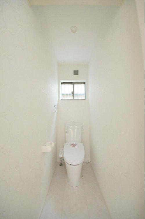 長束1丁目のトイレ|ウォシュレット付き