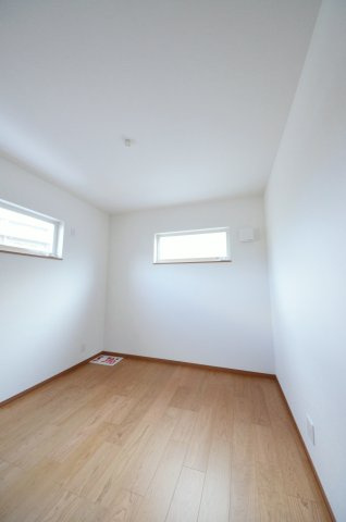 千同一丁目の洋室