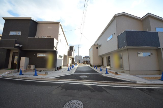 千同一丁目の前面道路含む現地写真