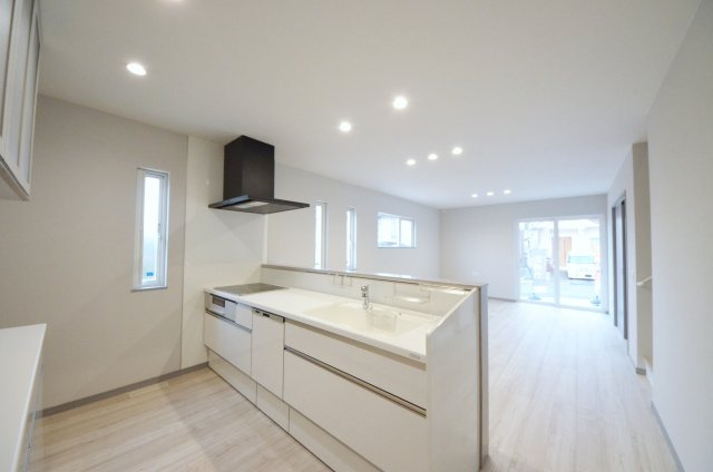 伴東八丁目のキッチン