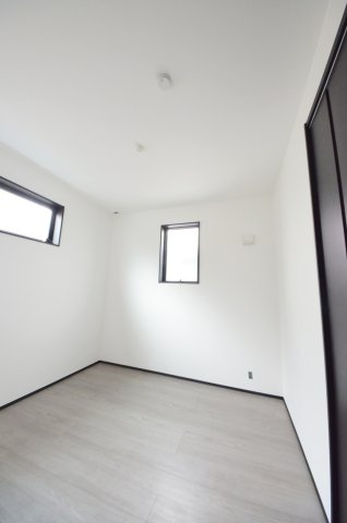 大芝二丁目の洋室