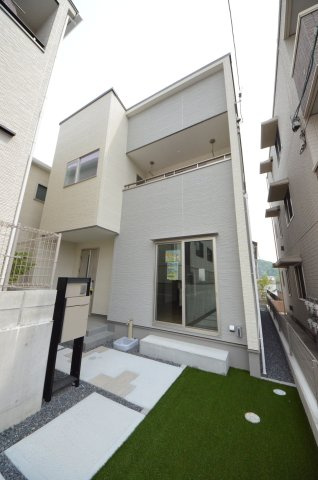 古江東町の外観|当日内覧可能です
お急ぎの方はお電話下さい