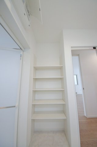 古江東町の収納|洗面所にも収納スペースがあります