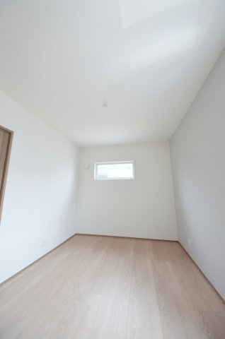 仁保四丁目の洋室|全居室収納スペース有、お部屋が広く綺麗に使えます