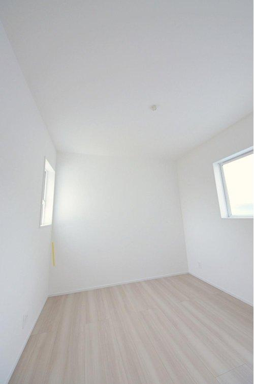 真亀5丁目のその他|全居室収納スペース有、お部屋が広く綺麗に使えます