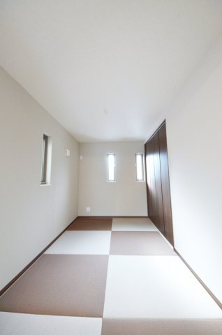 堀越三丁目の洋室