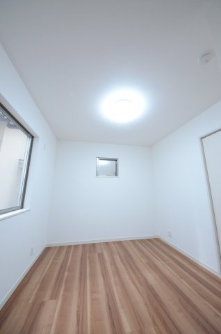 海老園四丁目の洋室|全居室収納スペース有、お部屋が広く綺麗に使えます