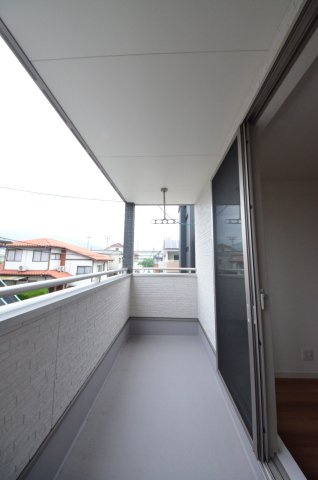 海老園四丁目のバルコニー|バルコニーは屋根があるので急な雨でも安心です