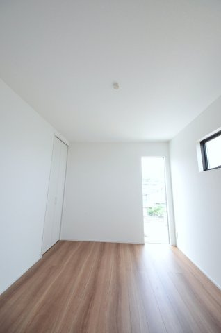 平良二丁目の洋室|全居室収納スペース有、お部屋が広く綺麗に使えます