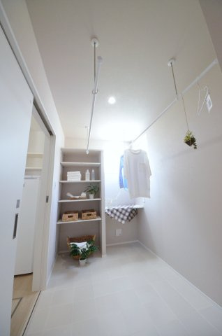 可部八丁目のその他|洗面所にランドリールーム有